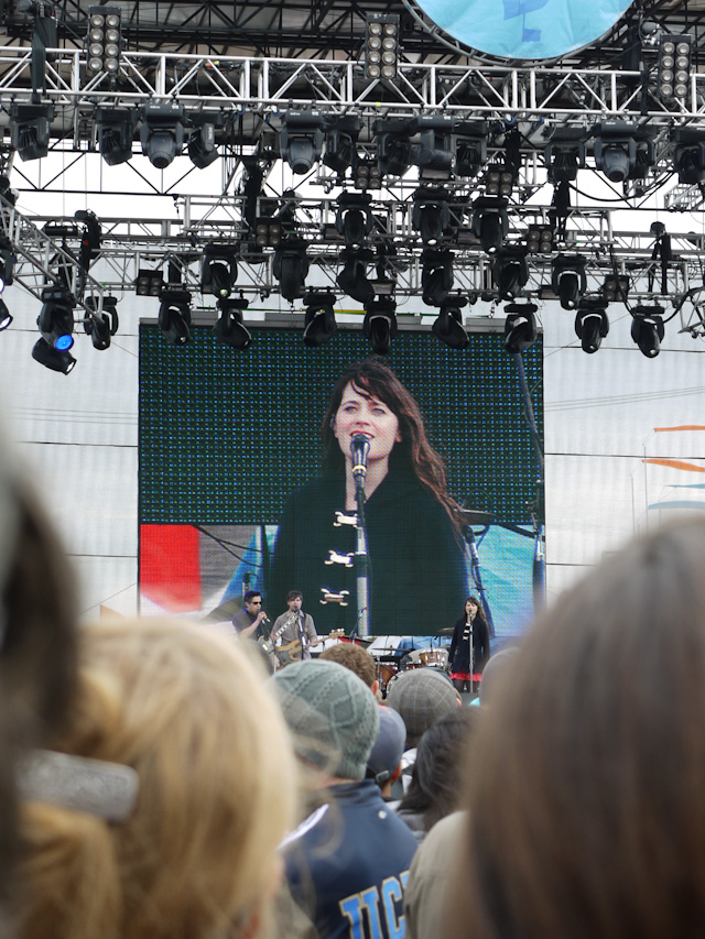 treasure island music festival 2010