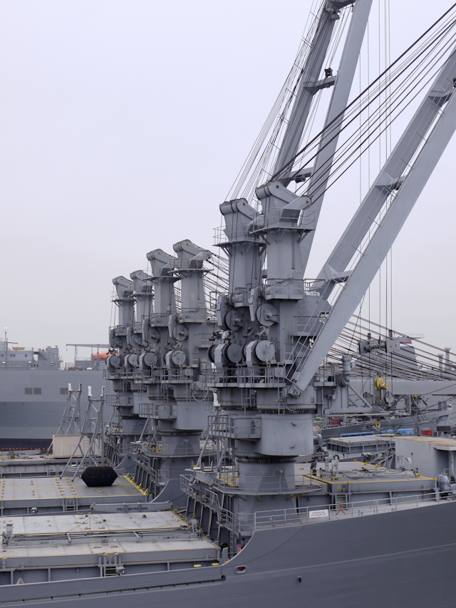 oakland uss hornet