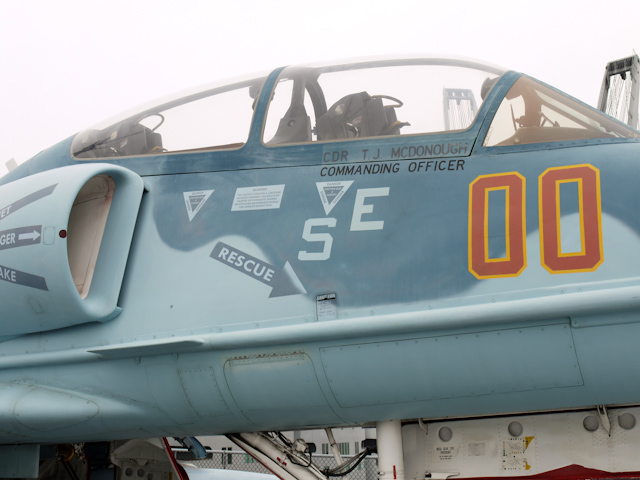 oakland uss hornet
