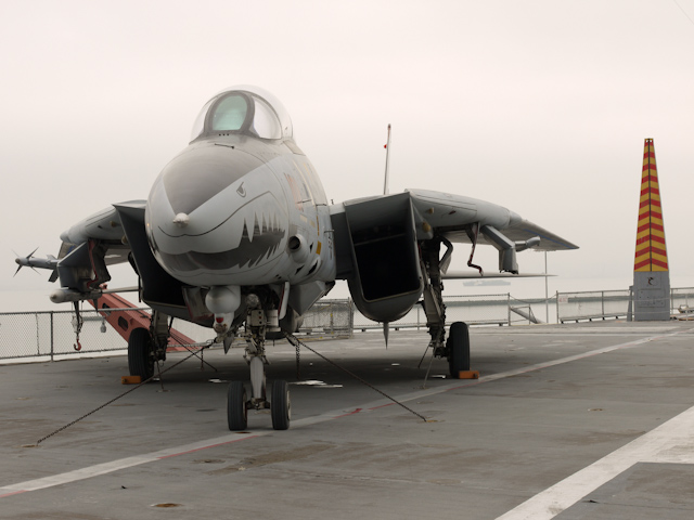 oakland uss hornet