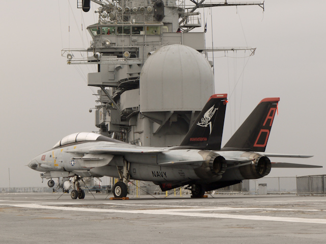 oakland uss hornet