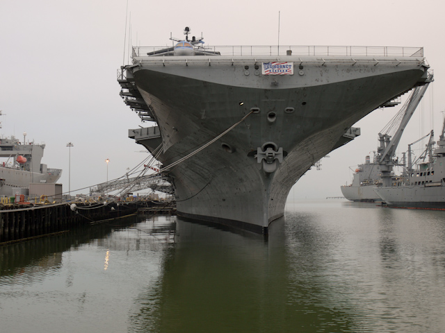oakland uss hornet