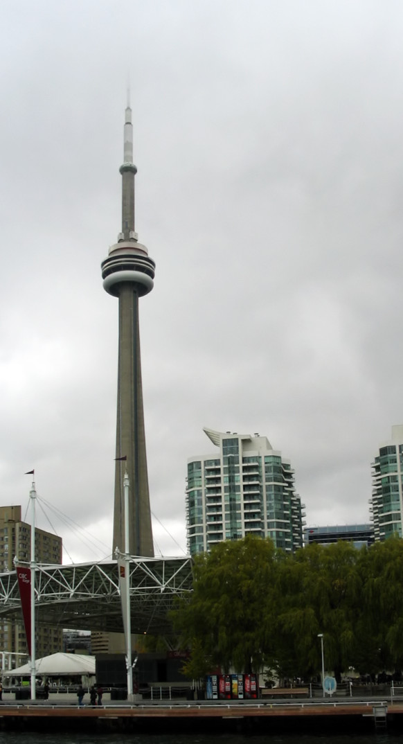 Yet another image of the CN Tower